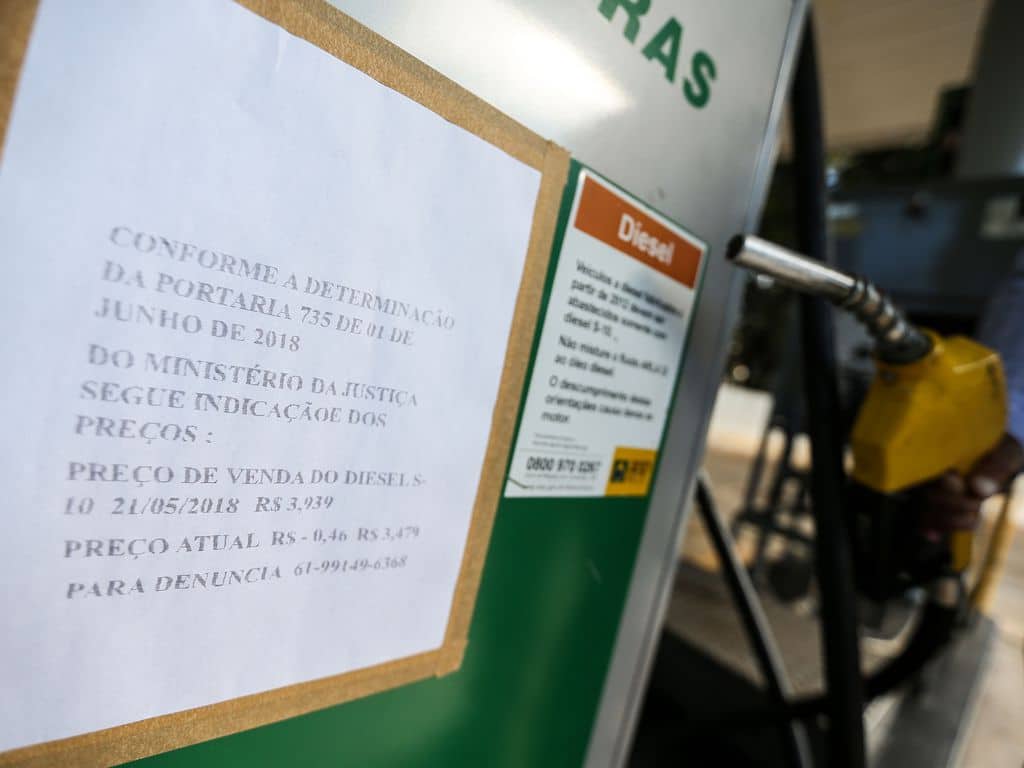 Bomba de combustível.