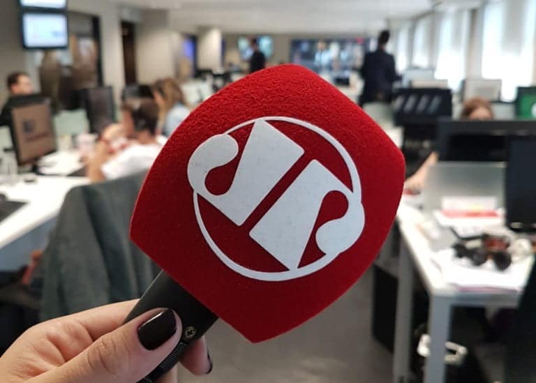 Rádio Jovem Pan é investigada pelo MPF por incentivar atos antidemocráticos