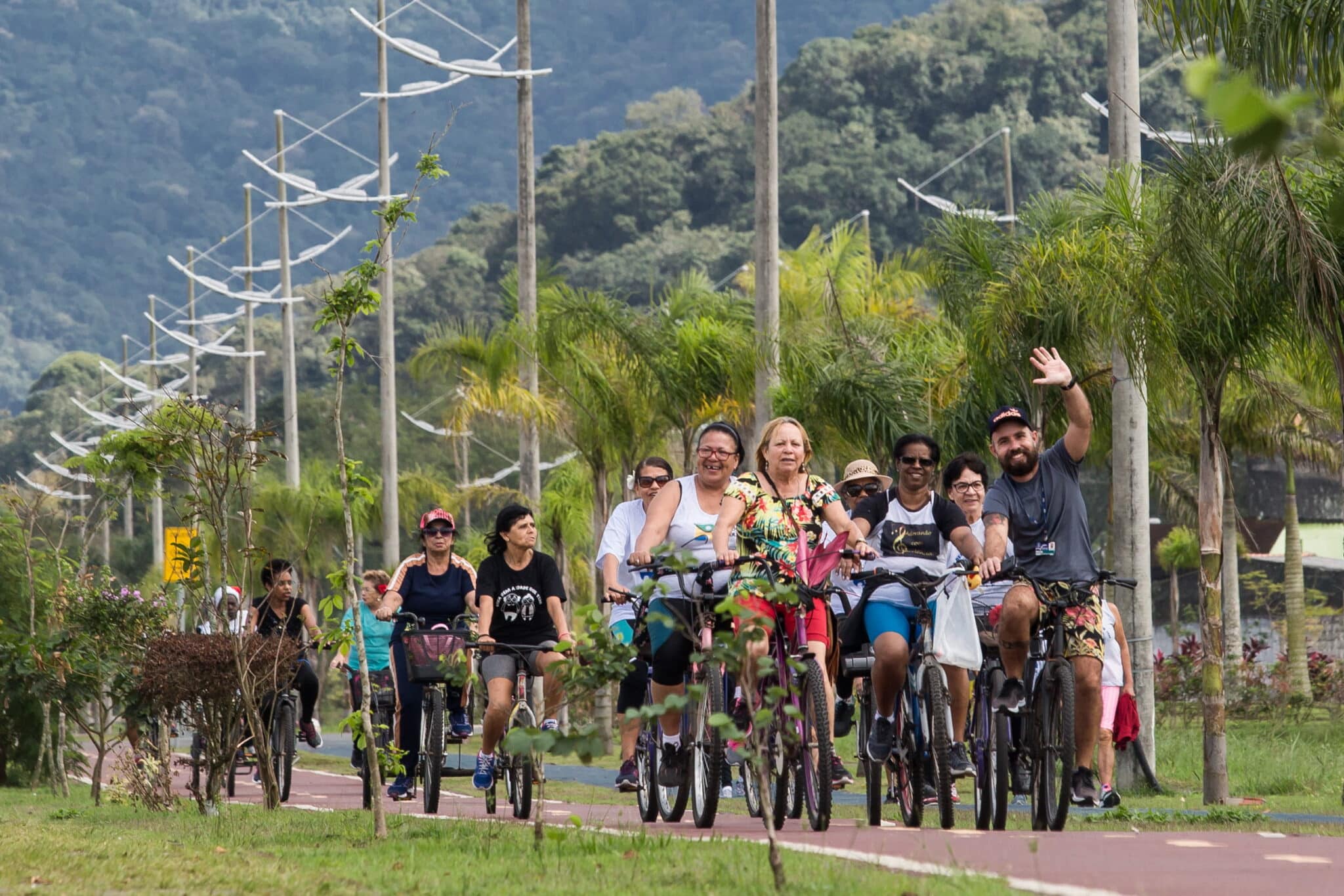 Cicloturismo é opção de lazer em Praia Grande