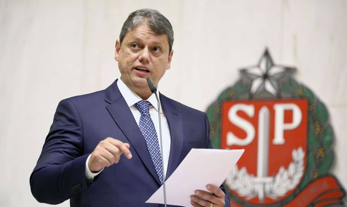 Tarcísio de Freitas anuncia decretos de redução de ICMS em São Paulo