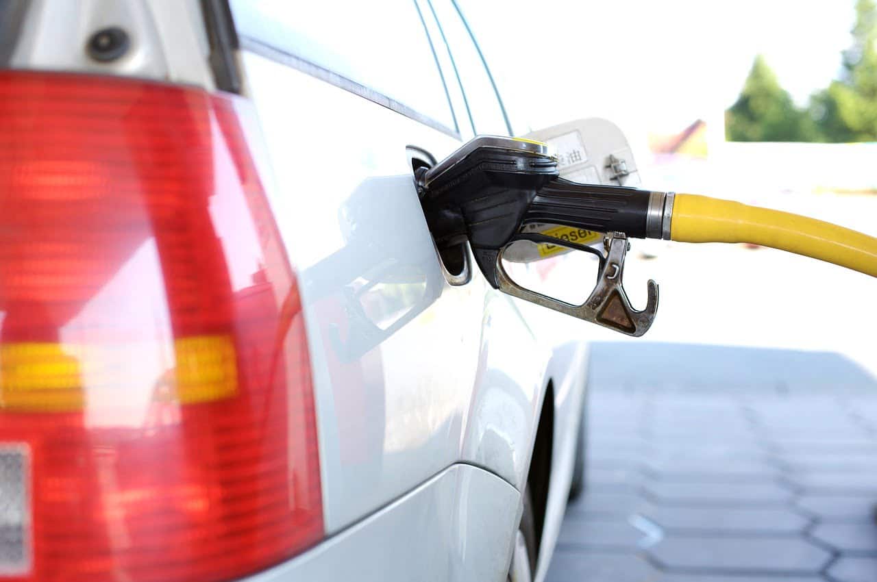 Prepare o bolso! Gasolina e etanol ficam mais caros a partir de sábado(1)