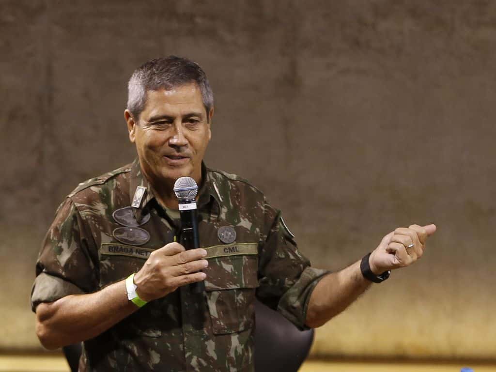 Braga Netto afirma que contratos do Gabinete de Intervenção seguiram trâmites legais