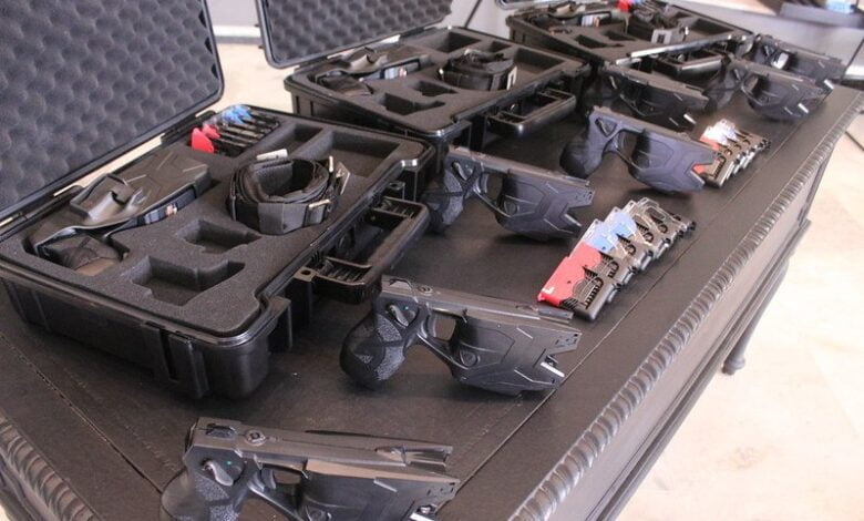 Polícia Militar de São Paulo amplia uso de armas de incapacitação neuromuscular para fortalecer atuação policial