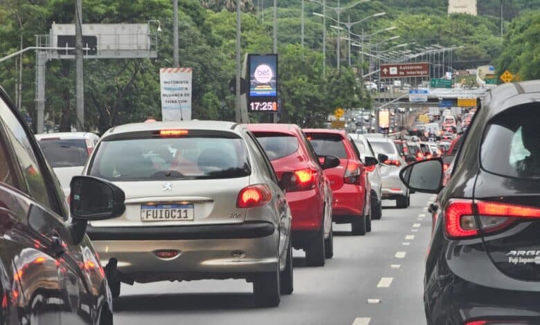 Rodízio municipal será suspenso no feriado da Proclamação da República