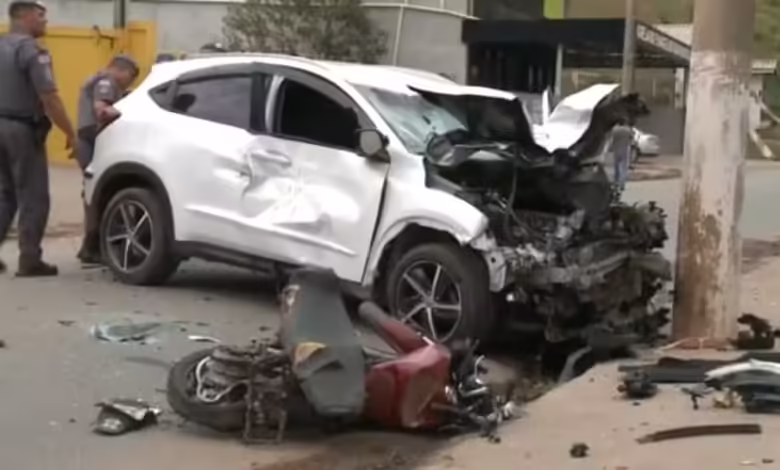Pai e filha morrem atingidos por carro em fuga em Piracaia, no interior de SP