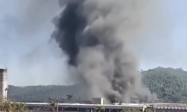 Imagens mostra cortina de fumaça saindo da Penitenciária 1 de Franco da Rocha