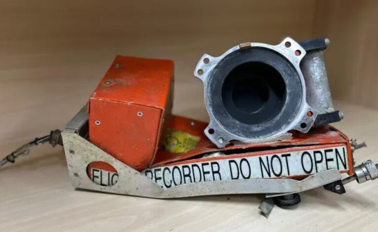 Caixa-preta de avião da Voepass gravou gritos e fala de piloto sobre “Dar Potência” à Avião Antes da Queda