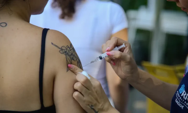 Fiocruz aponta crescimento de casos de rinovírus e covid-19 no Brasil