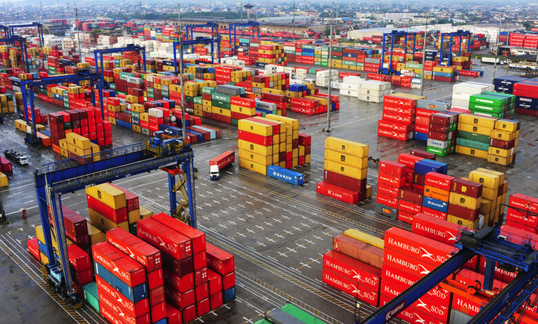 Empresa chinesa anuncia 196 vagas de emprego no Porto de Santos