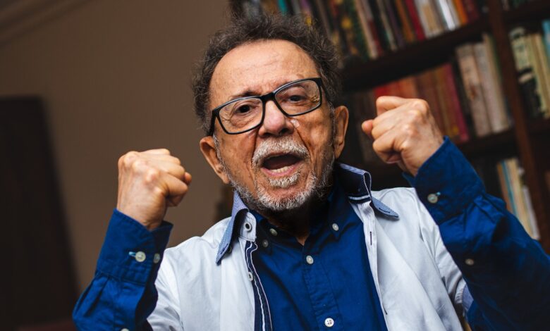 Tom Zé é internado em hospital de São Paulo após cair em casa