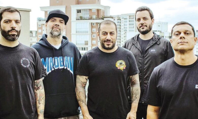 CPM 22 cancela show no Rio de Janeiro após roubo de van