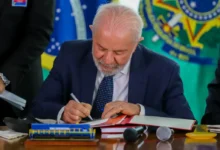 Lula assina decreto para disciplinar uso da força policial em operações