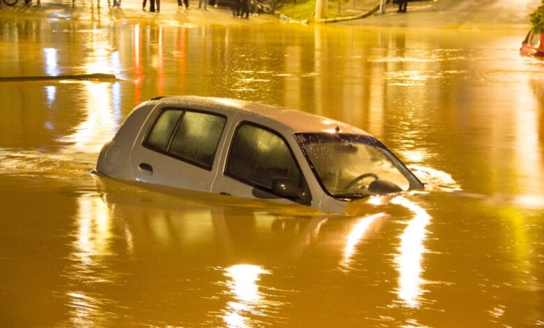 Chuva intensa deixa Franco da Rocha e Caieiras embaixo d'água na Grande São Paulo