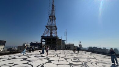 Explore a Avenida Paulista aos domingos com passeios gratuitos de bike e a pé