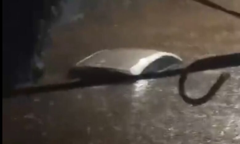 Motorista de aplicativo morre após ficar preso em carro durante alagamento na Vila Prudente