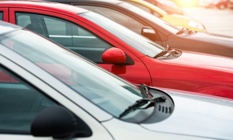 Por que os brasileiros estão dando preferência para carros seminovos?