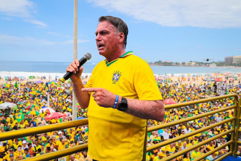 Bolsonaro convoca manifestação contra 'vingança política' e em defesa de apoiadores detidos