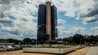 Copom eleva taxa Selic para 14,25% ao ano, maior nível desde 2016