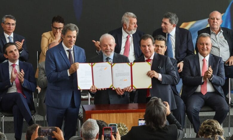 Governo lança crédito consignado para trabalhadores CLT com taxas reduzidas