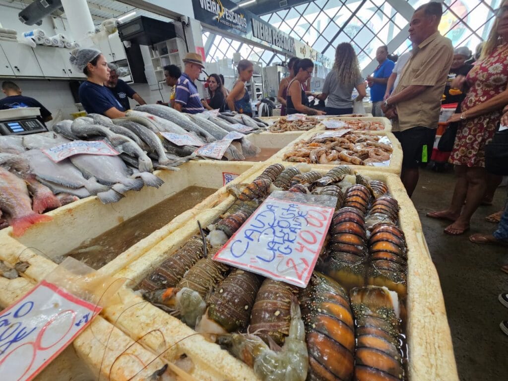 Preços de peixes e frutos do mar disparam na Semana Santa de 2025
