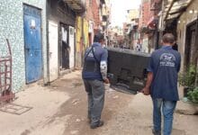 Primeiras famílias deixam Favela do Moinho após protestos