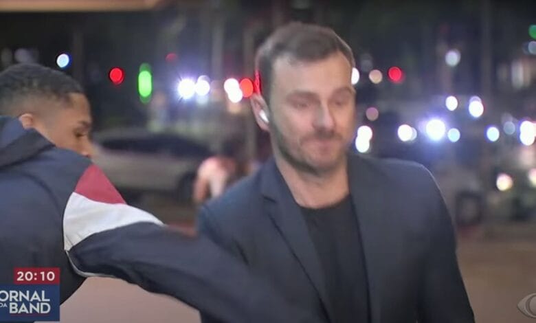 Repórter da Band sofre tentativa de roubo ao vivo na Avenida Faria Lima, em São Paulo