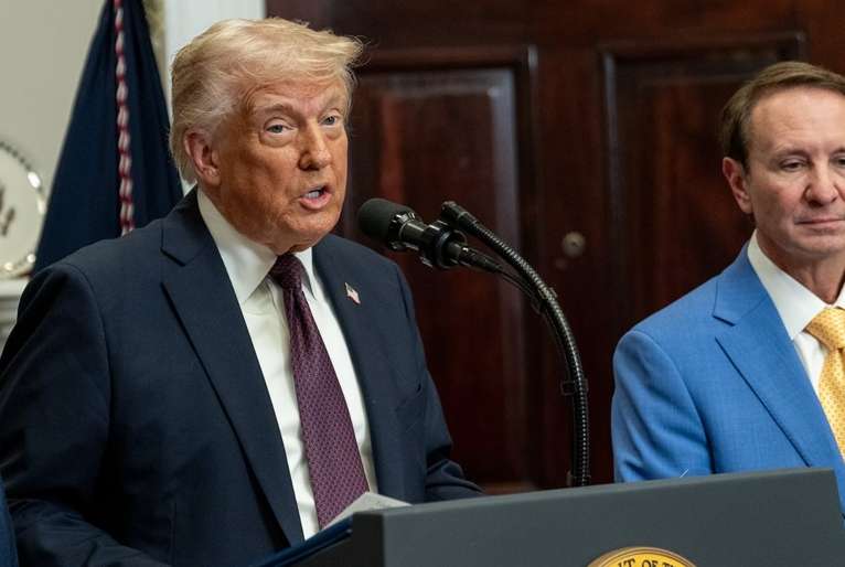 Trump acusa Brasil de “ficar rico” às custas dos EUA com tarifas de importação