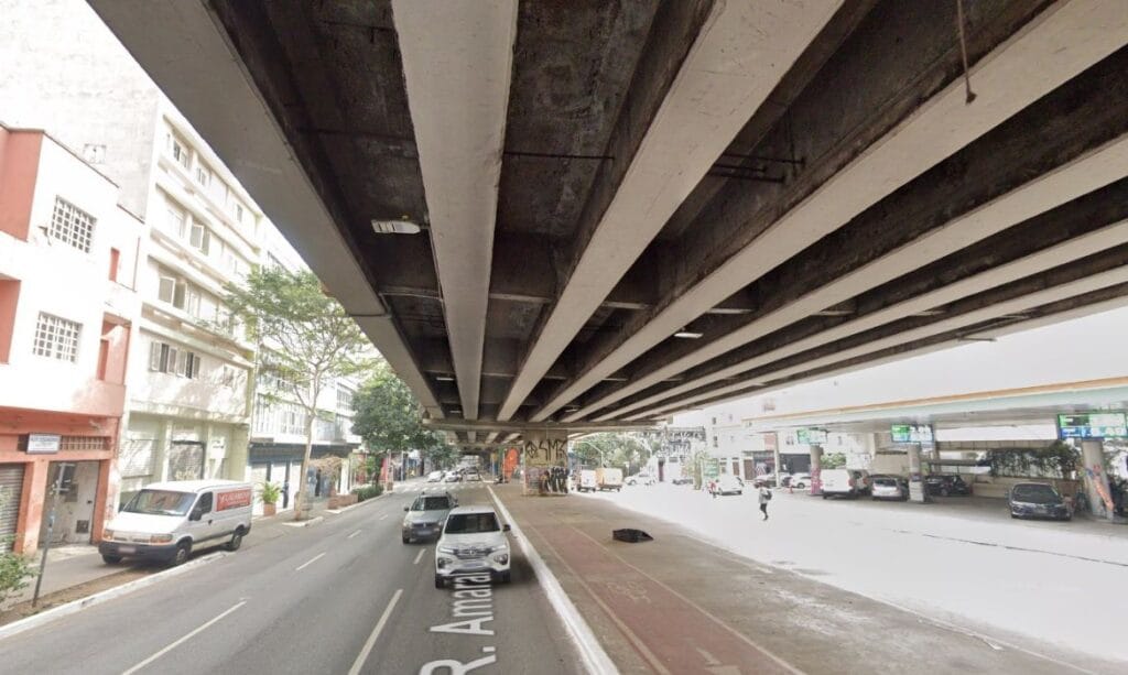 Estacionamento sob o Minhocão terá Zona Azul a partir de segunda-feira (2)