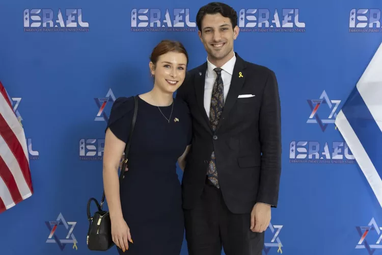 Funcionários da embaixada de Israel são mortos a tiros em Washington
