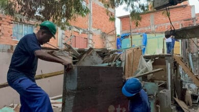 Governo de SP retoma demolição de moradias desocupadas na Favela do Moinho