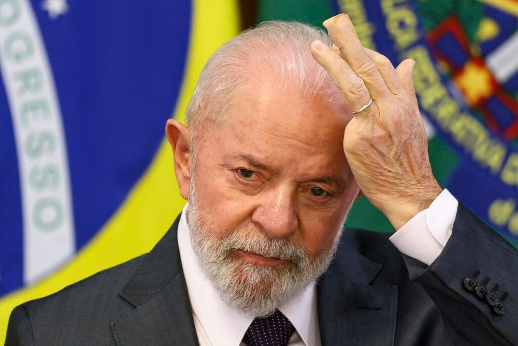 Lula é diagnosticado com labirintite após mal-estar em Brasília