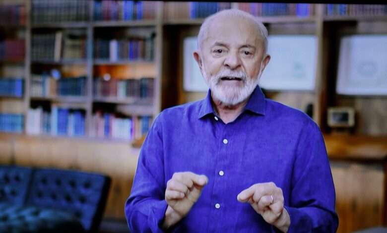 Lula quer debater fim da jornada 6x1 e promete punir fraudes bilionárias no INSS