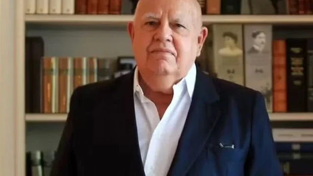 Morre Marcos Azambuja, referência da diplomacia brasileira, aos 90 anos