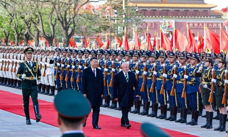 Presidente Lula embarca para viagens oficiais à Rússia e à China