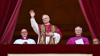 Robert Francis Prevost é eleito Papa Leão XIV, o primeiro pontífice norte-americano