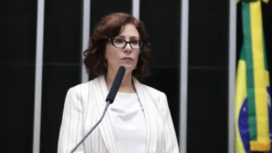 STF forma maioria para condenar Carla Zambelli a 10 anos de prisão e perda de mandato