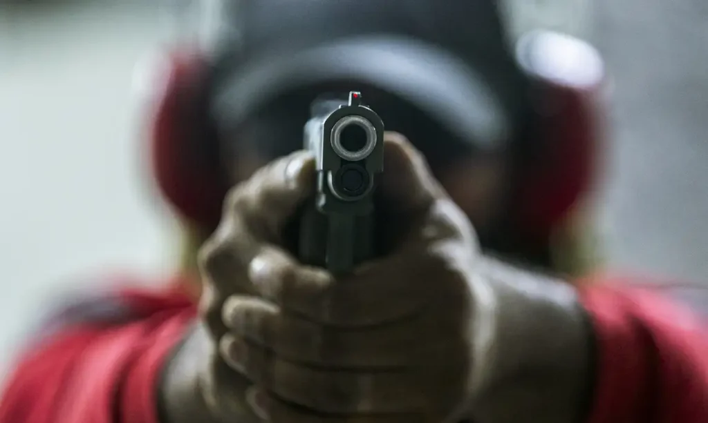 Polícia Federal assumirá fiscalização de atiradores esportivos e registro de armas no Brasil