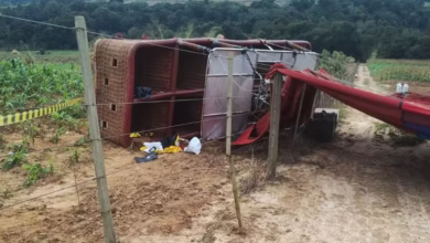 Balão com mais de 30 pessoas cai em Capela do Alto (SP) e deixa uma mulher morta