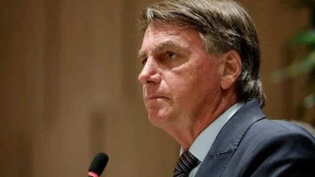 Bolsonaro minimiza risco de prisão e diz ter “consciência tranquila”
