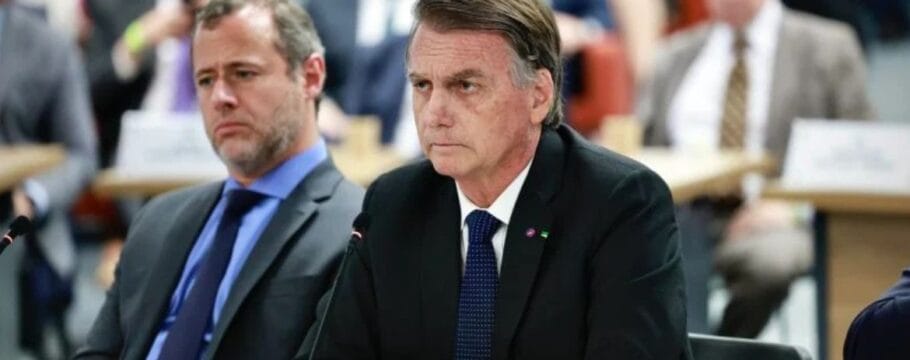 Bolsonaro nega plano de golpe e se desculpa em depoimento ao STF