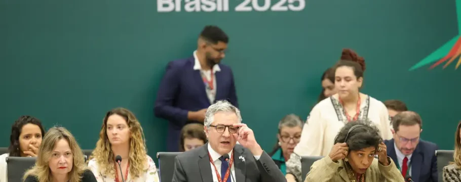 Brasil aposta em tecnologia de RNA mensageiro para liderar produção de vacinas na América Latina