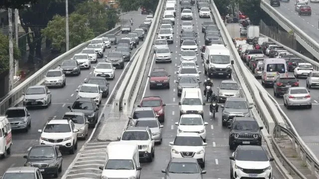Corpus Christi deve levar mais de 16,1 milhões de veículos às rodovias de SP