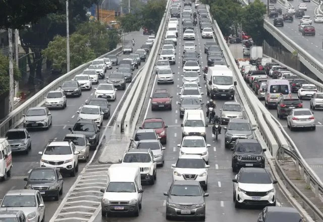 Corpus Christi deve levar mais de 16,1 milhões de veículos às rodovias de SP