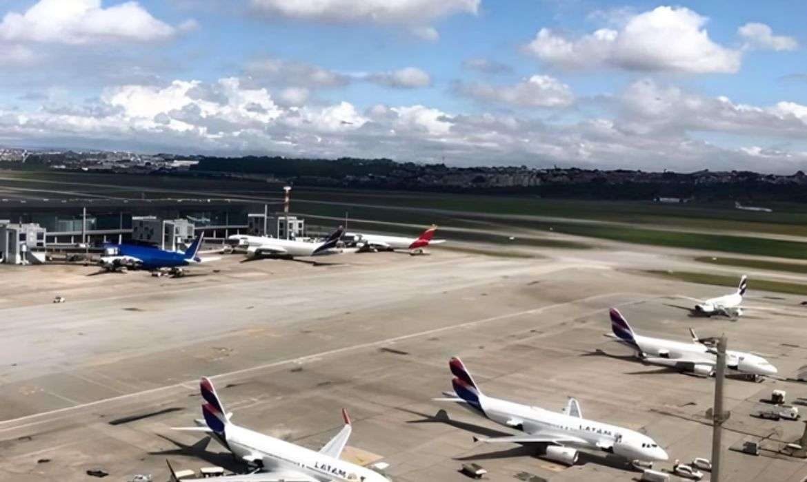 Drones interrompem pousos e decolagens em Guarulhos pela segunda vez em 10 dias