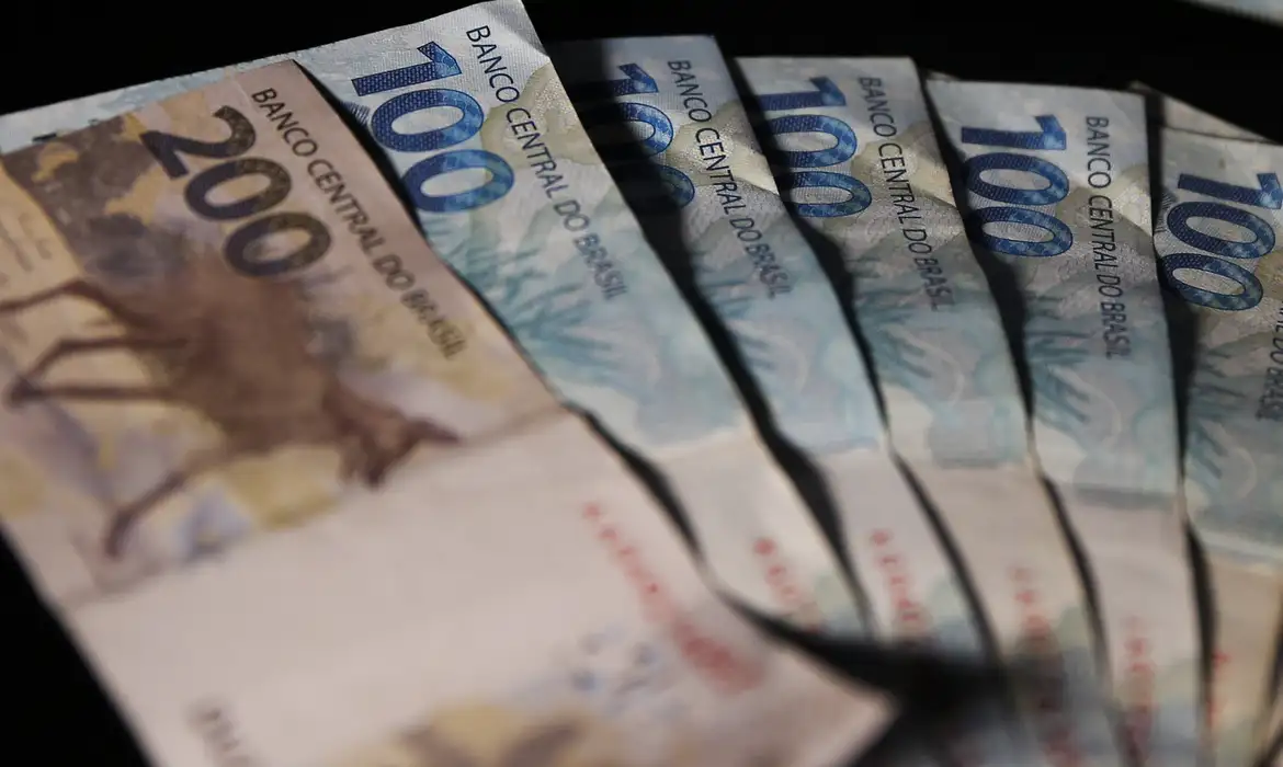 Entidades produtivas e sindicatos reprovam alta da Selic para 15%