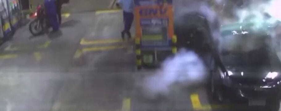 Explosão em posto de combustíveis no Rio deixa um morto e um ferido