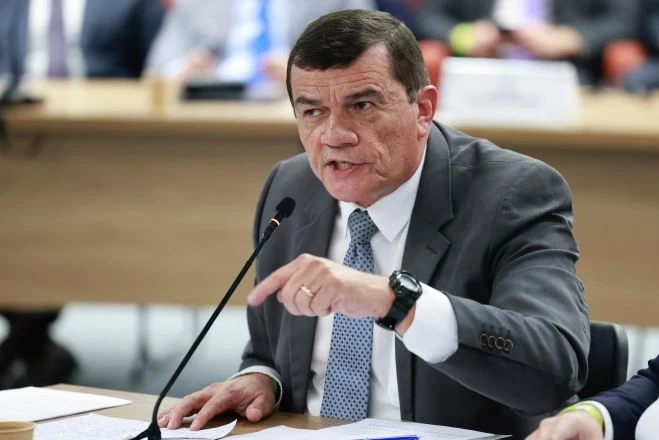 General nega pressão de Bolsonaro para forjar relatório sobre urnas eletrônicas