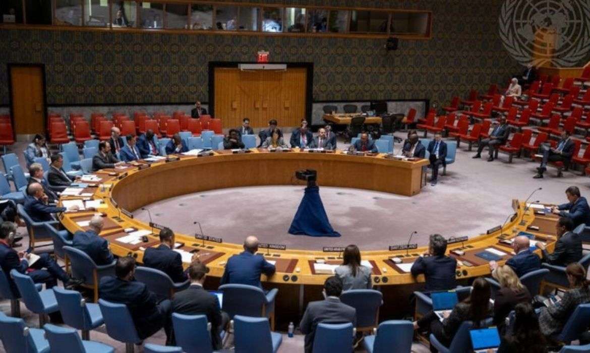 IAEA da ONU convoca reunião de emergência nesta segunda após bombardeios dos EUA contra o Irã