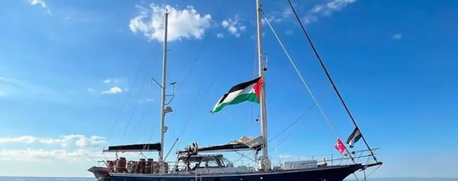 Israel ordena interceptação de barco com Greta Thunberg rumo à Faixa de Gaza