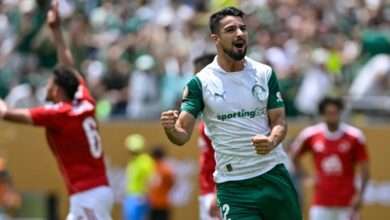 Palmeiras vence por 2 a 0 e lidera provisoriamente o Grupo A no Mundial